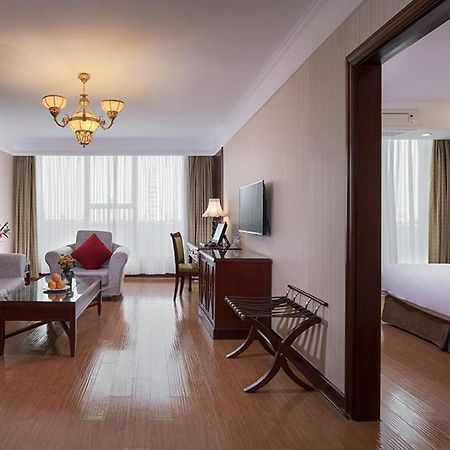 Vienna International Hotel Taicang Nanyang Plaza Buitenkant foto