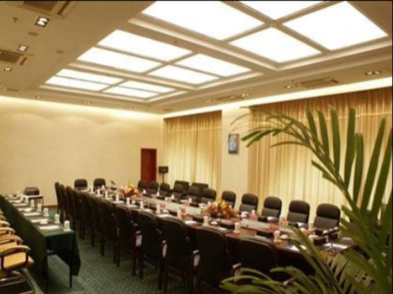 Vienna International Hotel Taicang Nanyang Plaza Buitenkant foto
