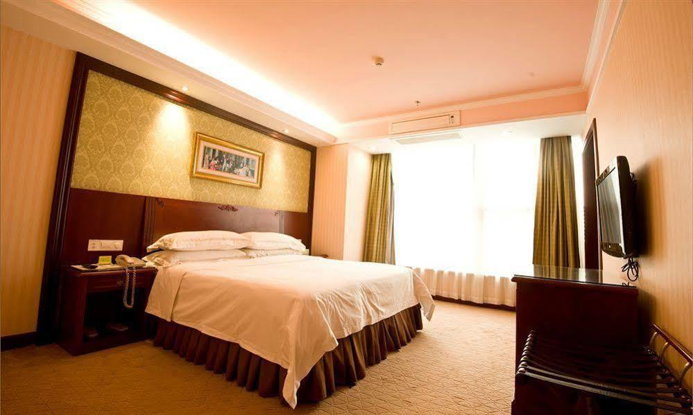 Vienna International Hotel Taicang Nanyang Plaza Buitenkant foto