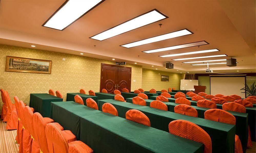 Vienna International Hotel Taicang Nanyang Plaza Buitenkant foto