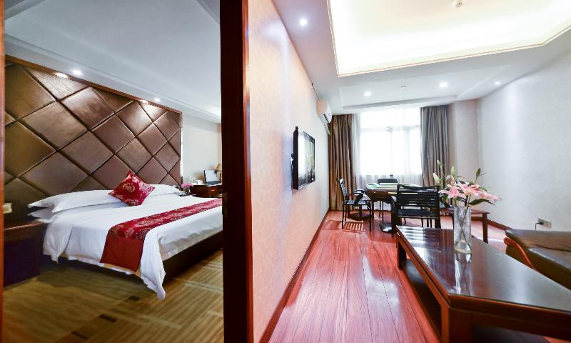 Vienna International Hotel Taicang Nanyang Plaza Buitenkant foto